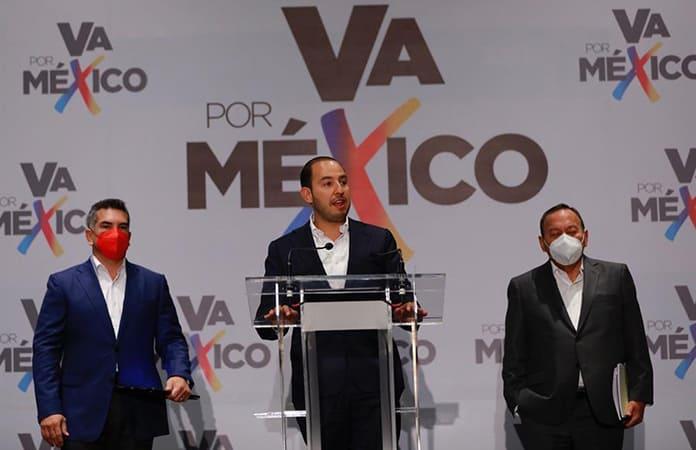 Se confrontan por bloqueo de foros