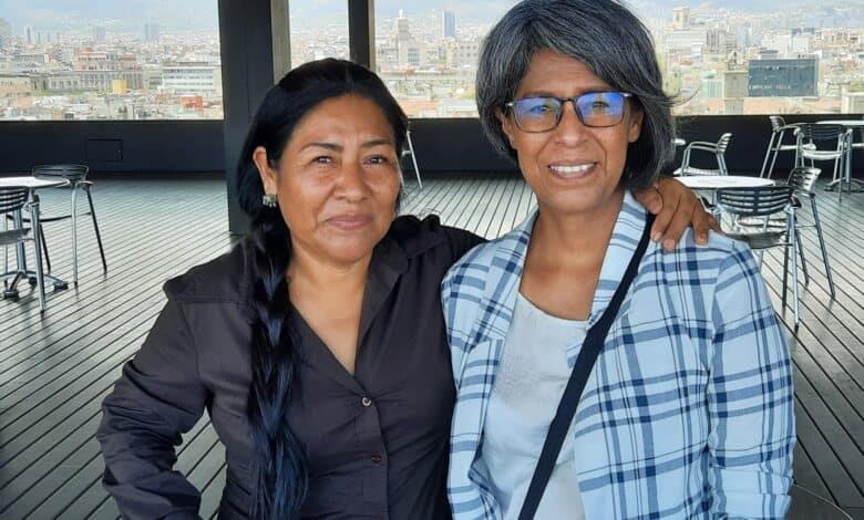 Periodistas Reyna Ramírez y Tere Montaño llegan a Barcelona