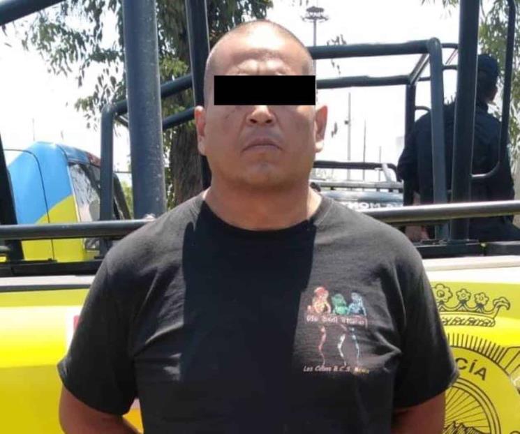 Arrestan a motociclista armado, cometía asaltos