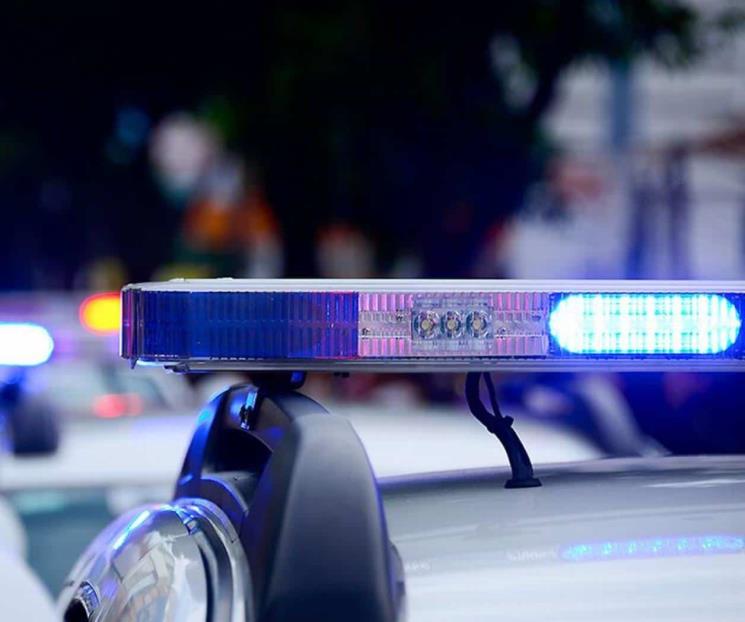 Balean a conductor en su camioneta