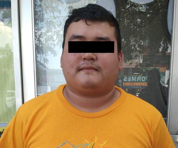 Lo detienen por conducir camioneta con reporte de robo