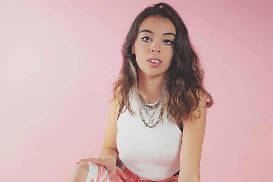 Colaboró con Belinda y Nodal, ahora se lanza como solista