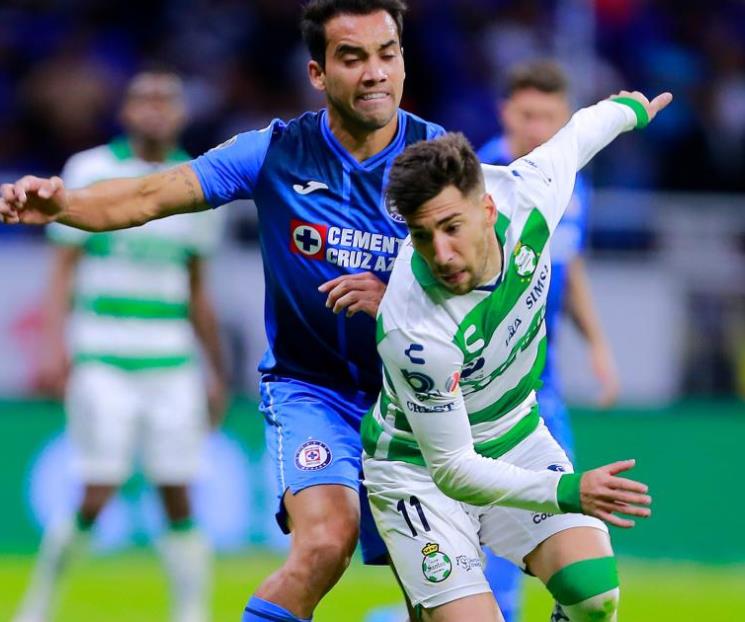 Buscan Santos y Cruz Azul mejorar