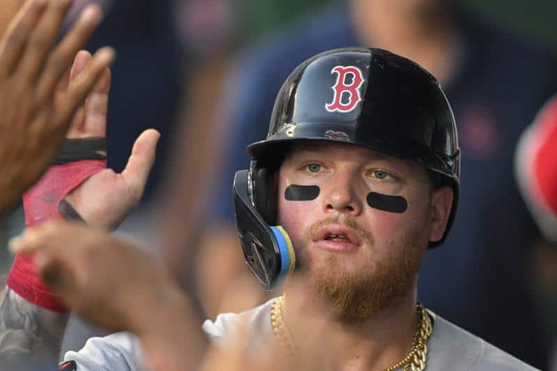 Brilla Verdugo en triunfo de Boston
