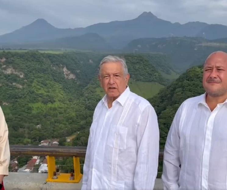 AMLO analiza acudir a mina donde están atrapados 10