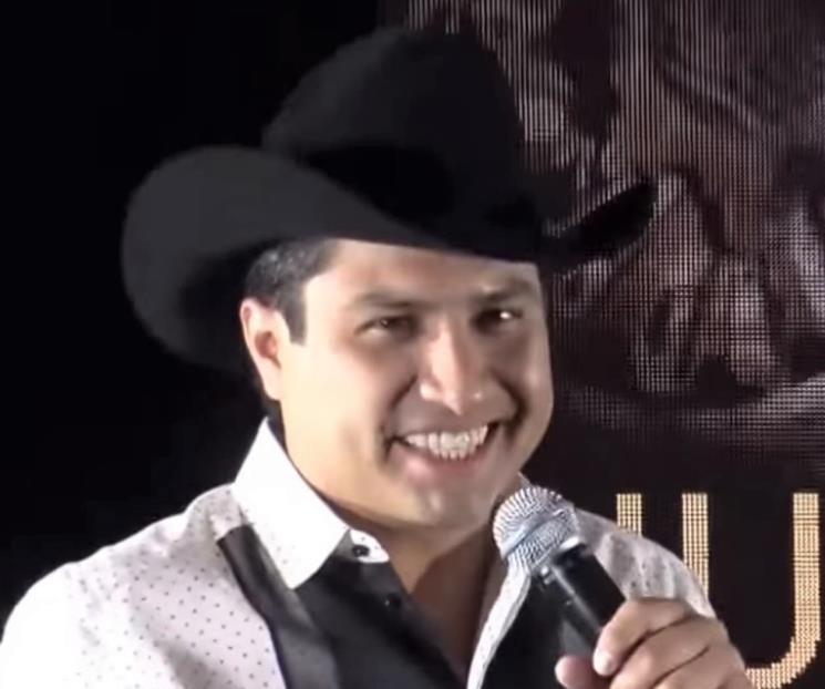 Julión Álvarez vuelve a ser el rey