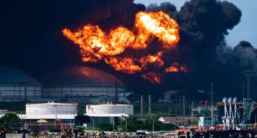 México enviará embarque de gasolinas a Cuba