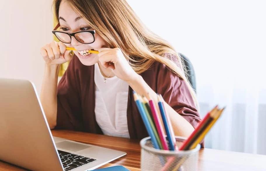 Viven jóvenes entre ansiedad y frustración