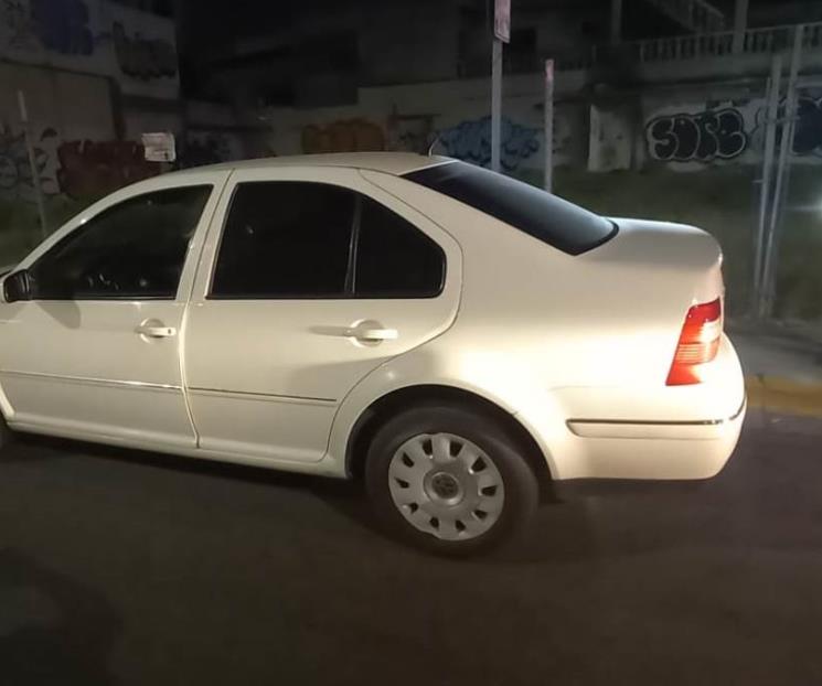 Cae con cargador de arma de fuego