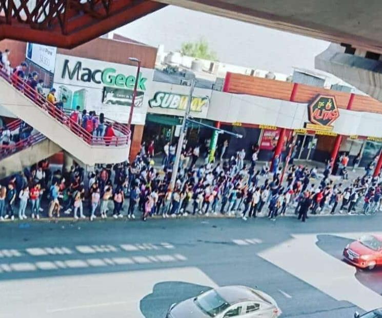 Colapsa área metropolitana ante retorno a clases de la UANL