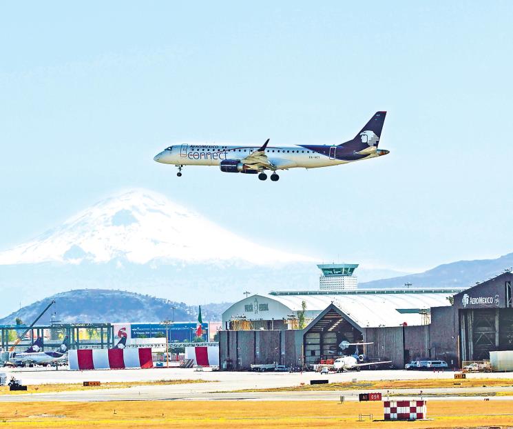 Terminal 2 del AICM no se cierra: Velázquez
