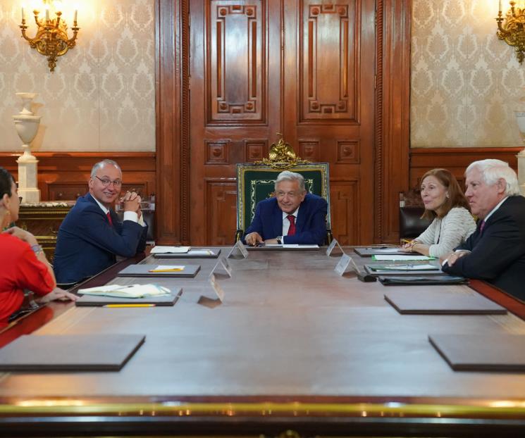 AMLO recibe en Palacio Nacional a CEO de Bayer