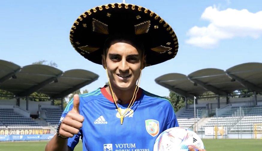 Otro mexicano a Europa: Naveda a Polonia