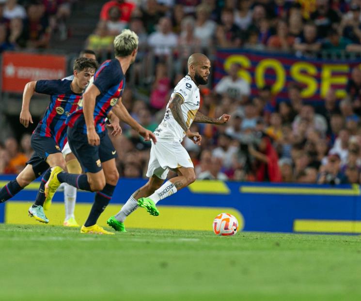 Critican actitud de Pumas en juego ante Barcelona