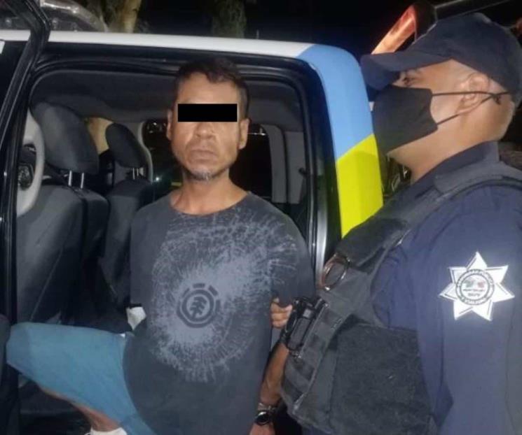 Lo detienen por robar camioneta