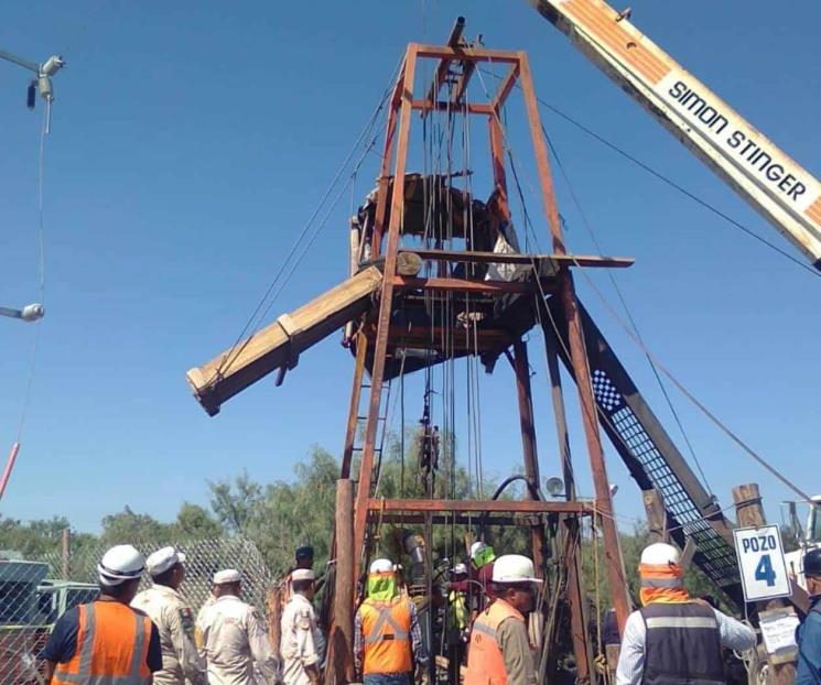 Ingresa a mina primer buzo de la Sedena