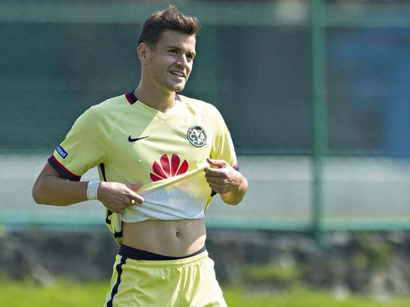 Firma Díaz con equipo noruego Firma Díaz con equipo noruego