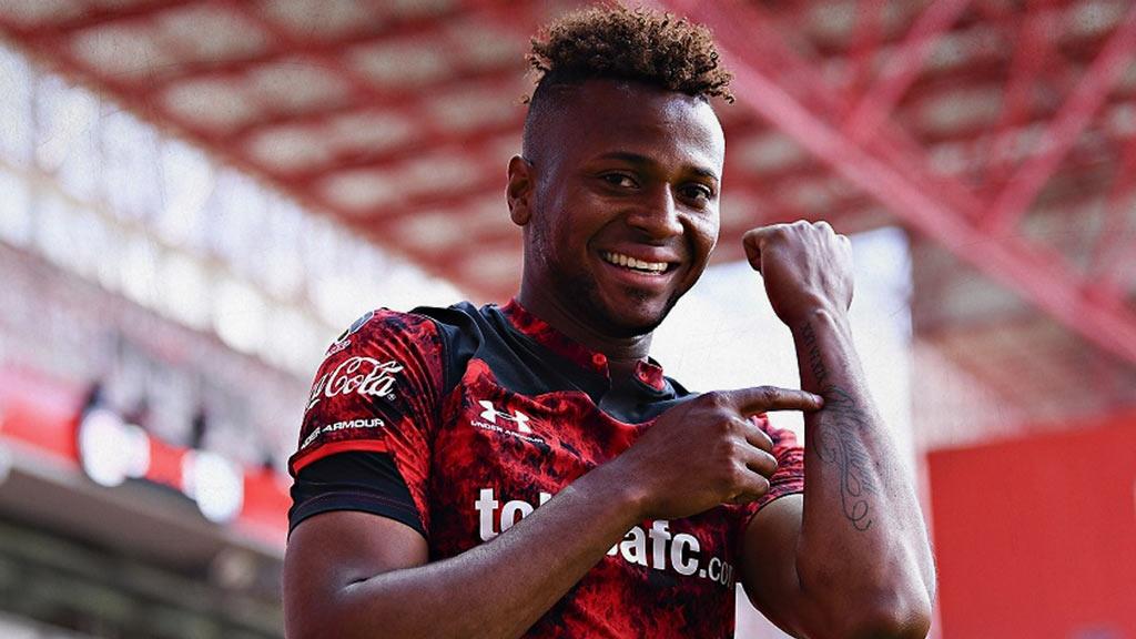 Se refuerza Cruz Azul con Michel Estrada