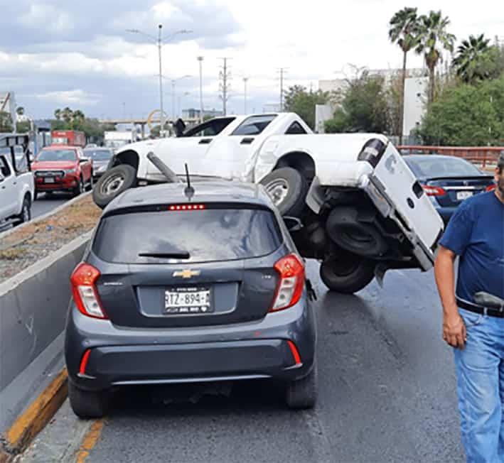 Abundan choques por la lluvia