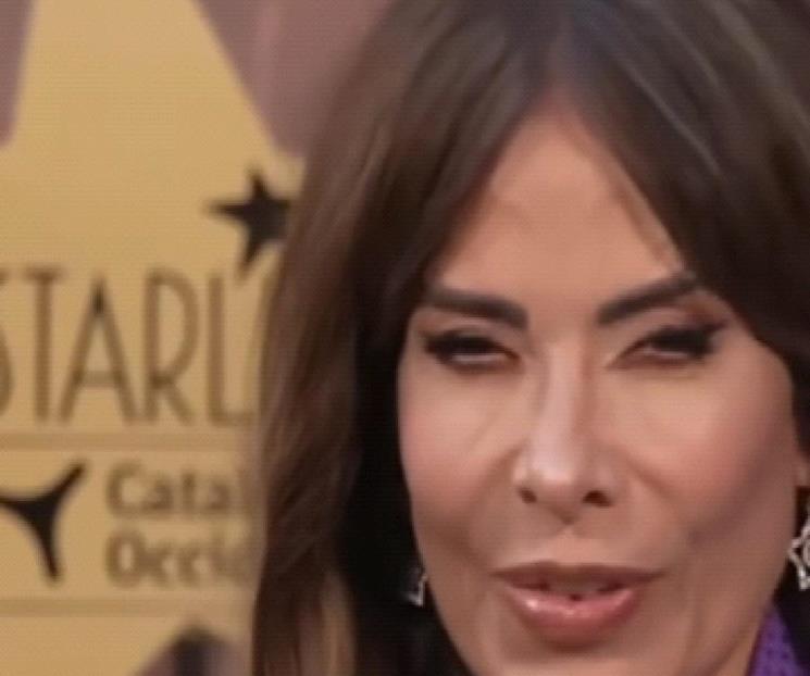 Critican cara de Gloria Trevi en redes