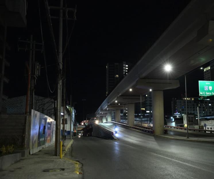 Regresa la luz a la Avenida Félix U. Gómez