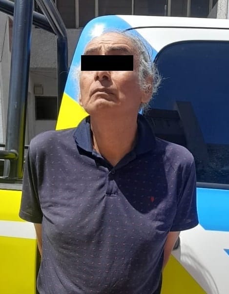 Tras ser acusado de pornografía infantil, un hombre fue detenido, ya que lo encontraron al interior de un cibercafé observando videos sexuales de niños, además tenía en su poder tres memorias USB