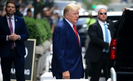 Investigan a Trump por destrucción de registros