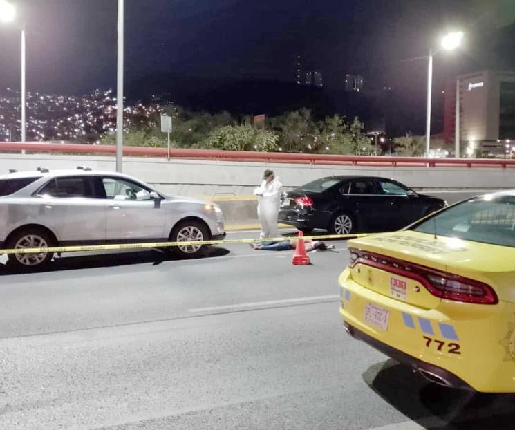 Intenta cruzar Constitución y muere atropellada