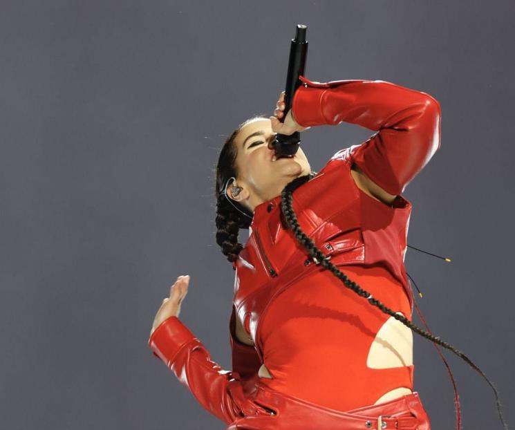 Rosalía llega con Motomami