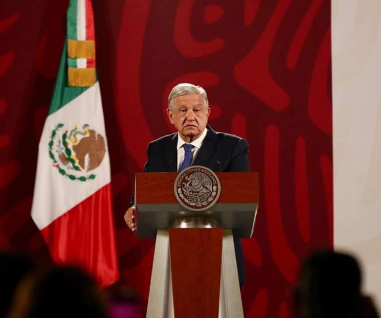 AMLO acusa propaganda negra contra su gobierno