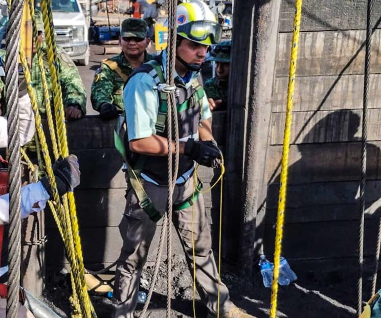 Inundación no cede en rescate de mineros en Coahuila Inundación no cede en rescate de mineros en Coahuila