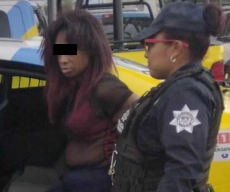 Cae mujer estadounidense por robo a negocio