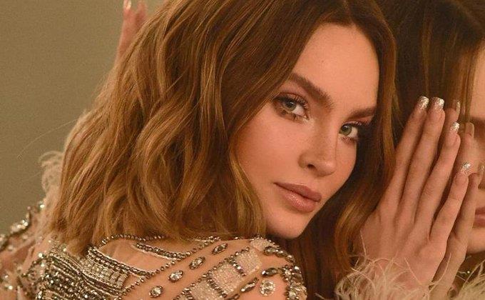Sorprenden a Belinda en su cumpleaños con mariachis y avión