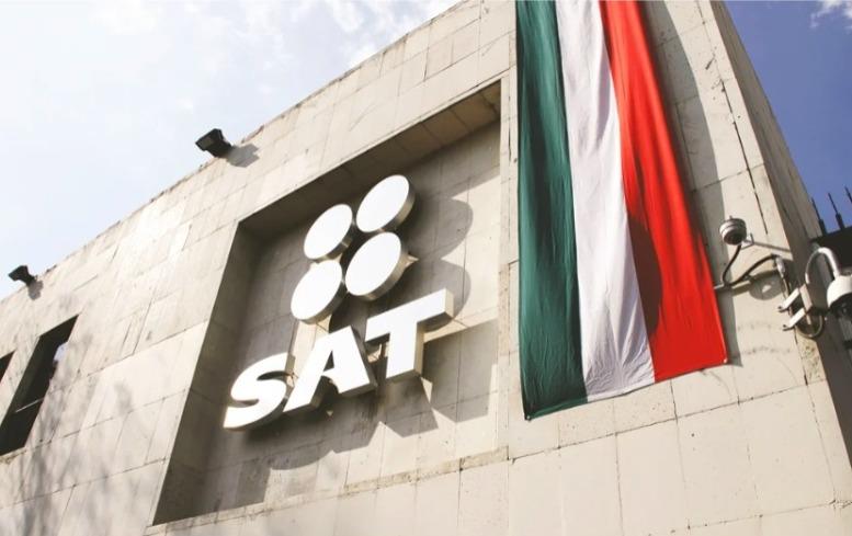 SAT cambia funcionario por caos en trámite de Constancia