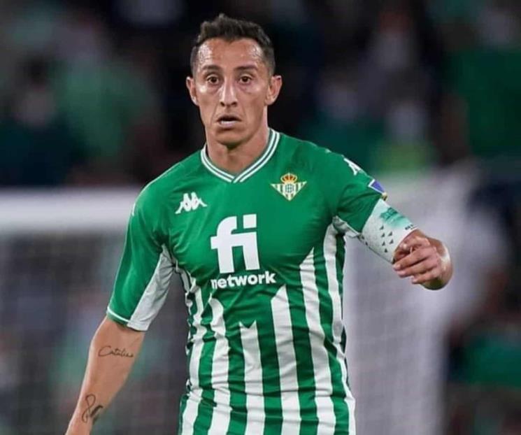 No ha registrado Betis a Guardado en la próxima temporada