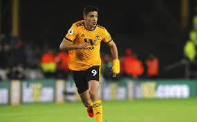 Raúl Jiménez debutaría en temporada con Wolves este sábado