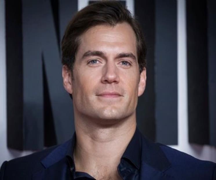 Miembro de BTS supera a Henry Cavill en lista de más guapos