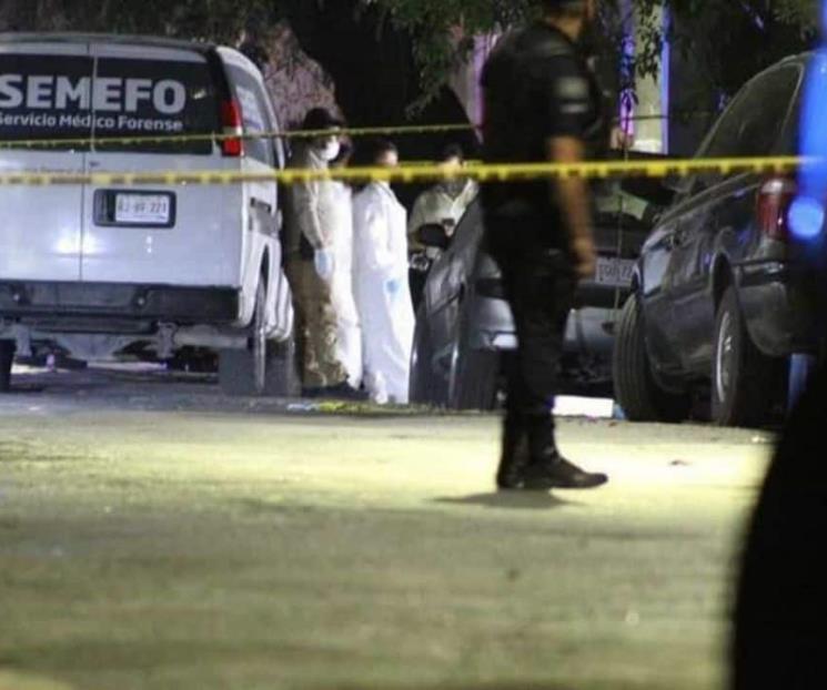 Ejecutan a 2 hombres en noche violenta