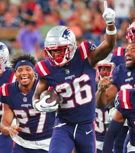 Ganan Patriots, Green Bay y Houston en pretemporada