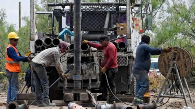 A 19 días continúa rescate de mineros