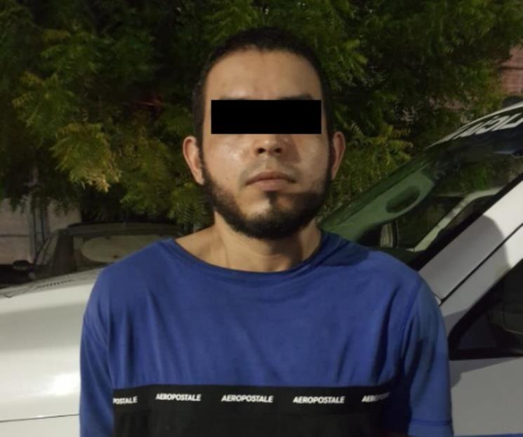 Arrestan a motociclista por posesión de droga