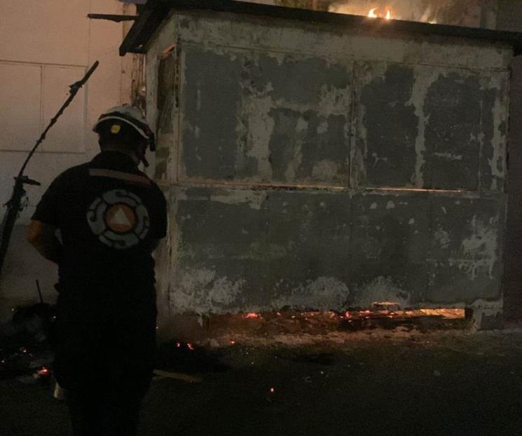 Se incendia negocio de venta de chatarra