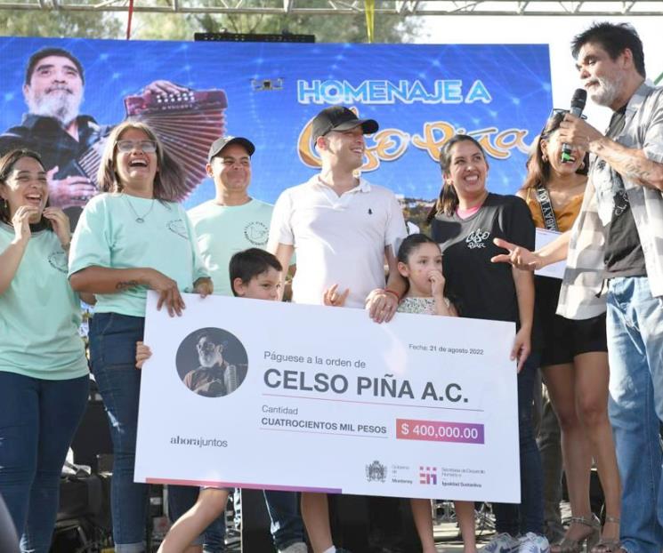 Rinde Monterrey tributo a Celso Piña