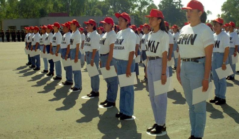 Retiran propuesta de servicio militar obligatorio en mujeres