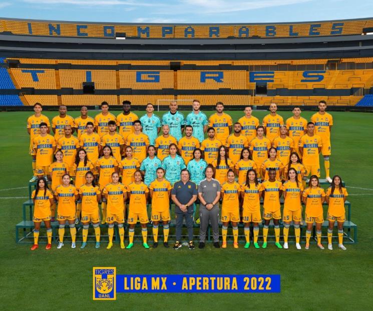 Se toman Tigres y felinas foto oficial del AP22 Se toman Tigres y felinas foto oficial del AP22