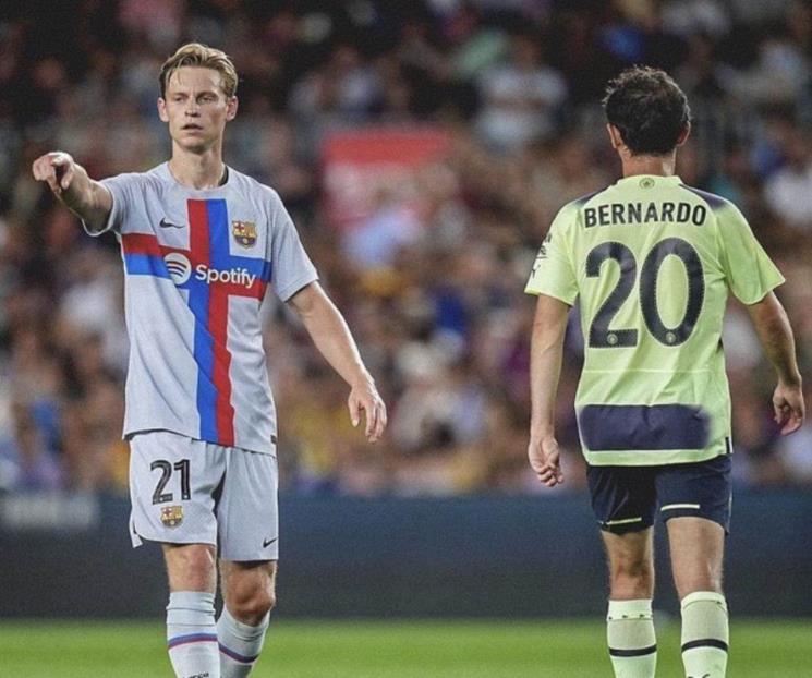 Empatan Barcelona y el City en partido benéfico