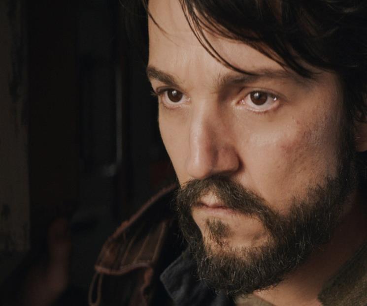 Diego Luna confiesa que edad le jugó en contra en Andor
