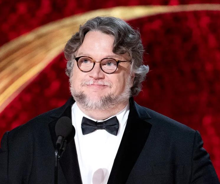 Otorga UNAM doctorado honoris causa a Del Toro