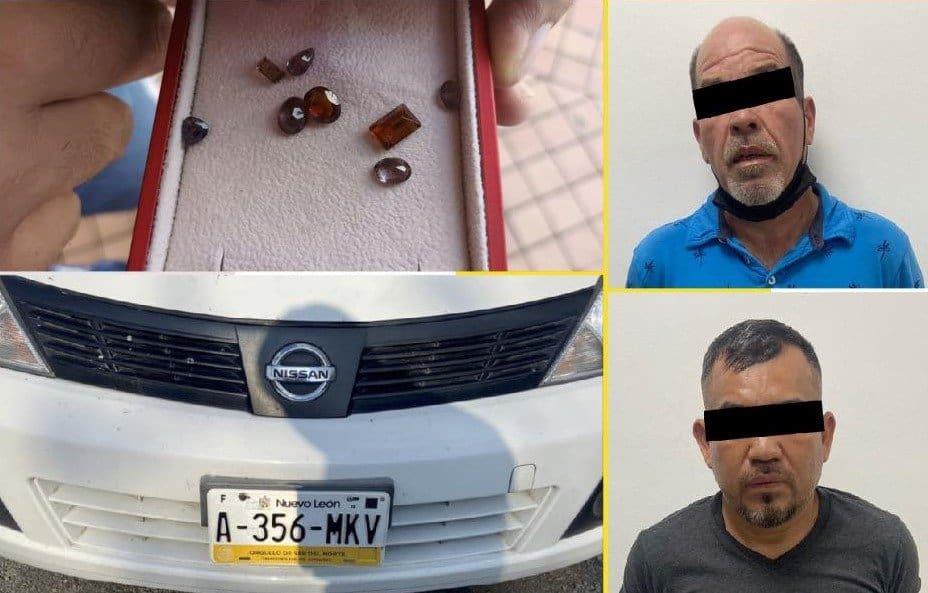 Caen con lote de joyas