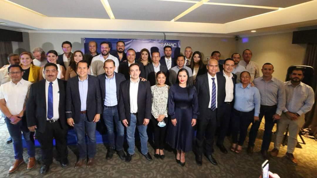 Respalda Marko Cortés a alcaldes panistas de Nuevo León